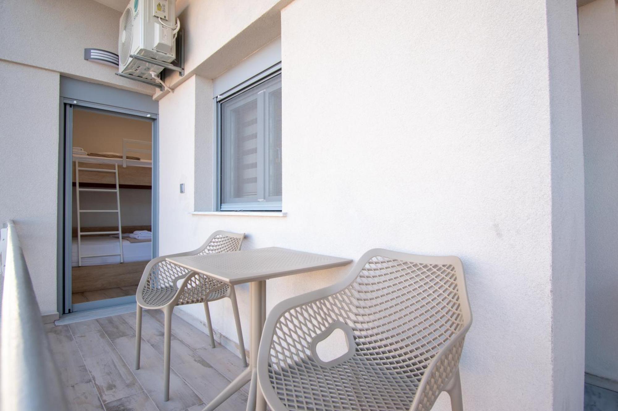 Magdalena Seaside Apartments Неа-Рода Екстер'єр фото