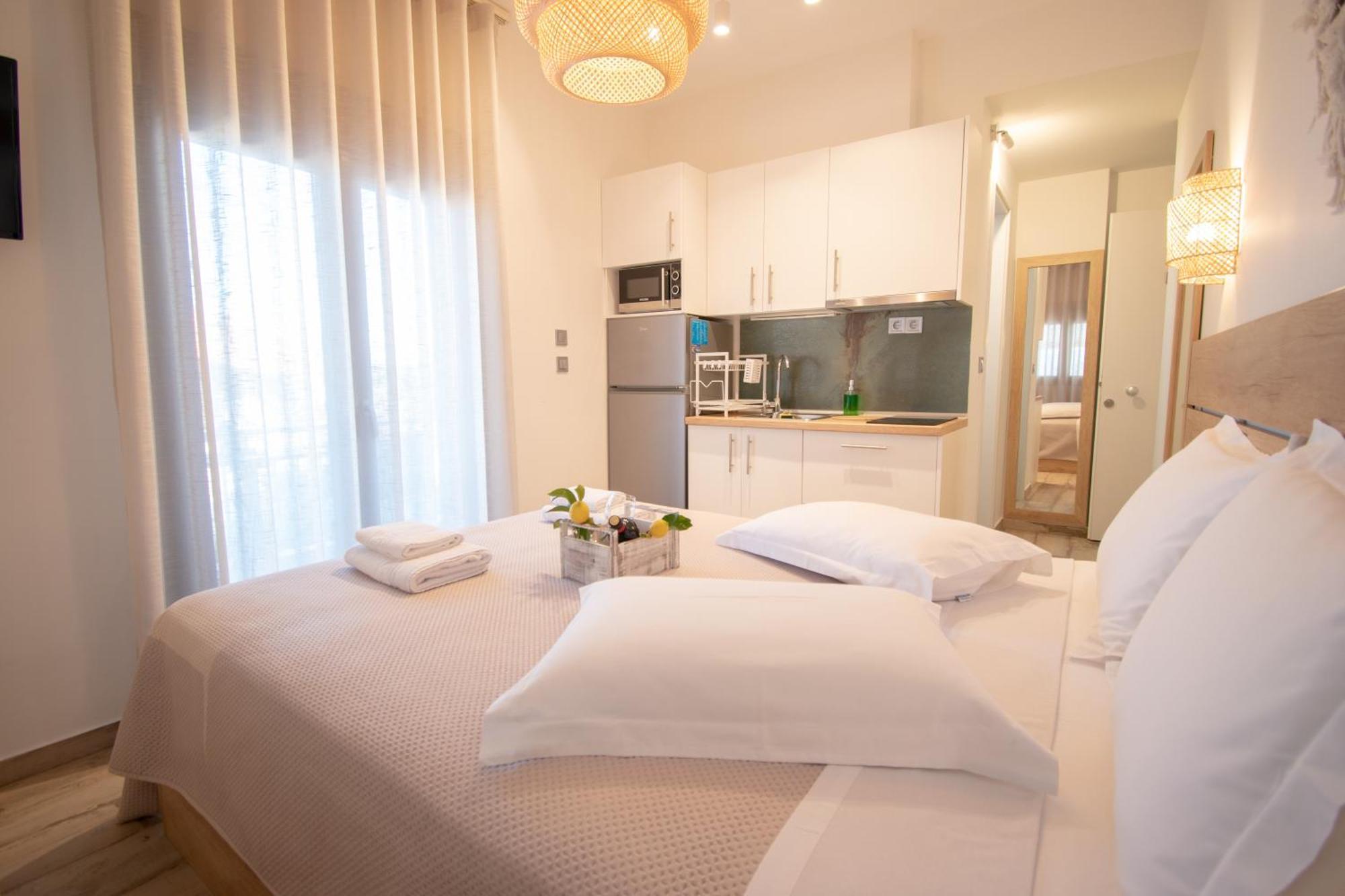 Magdalena Seaside Apartments Неа-Рода Екстер'єр фото