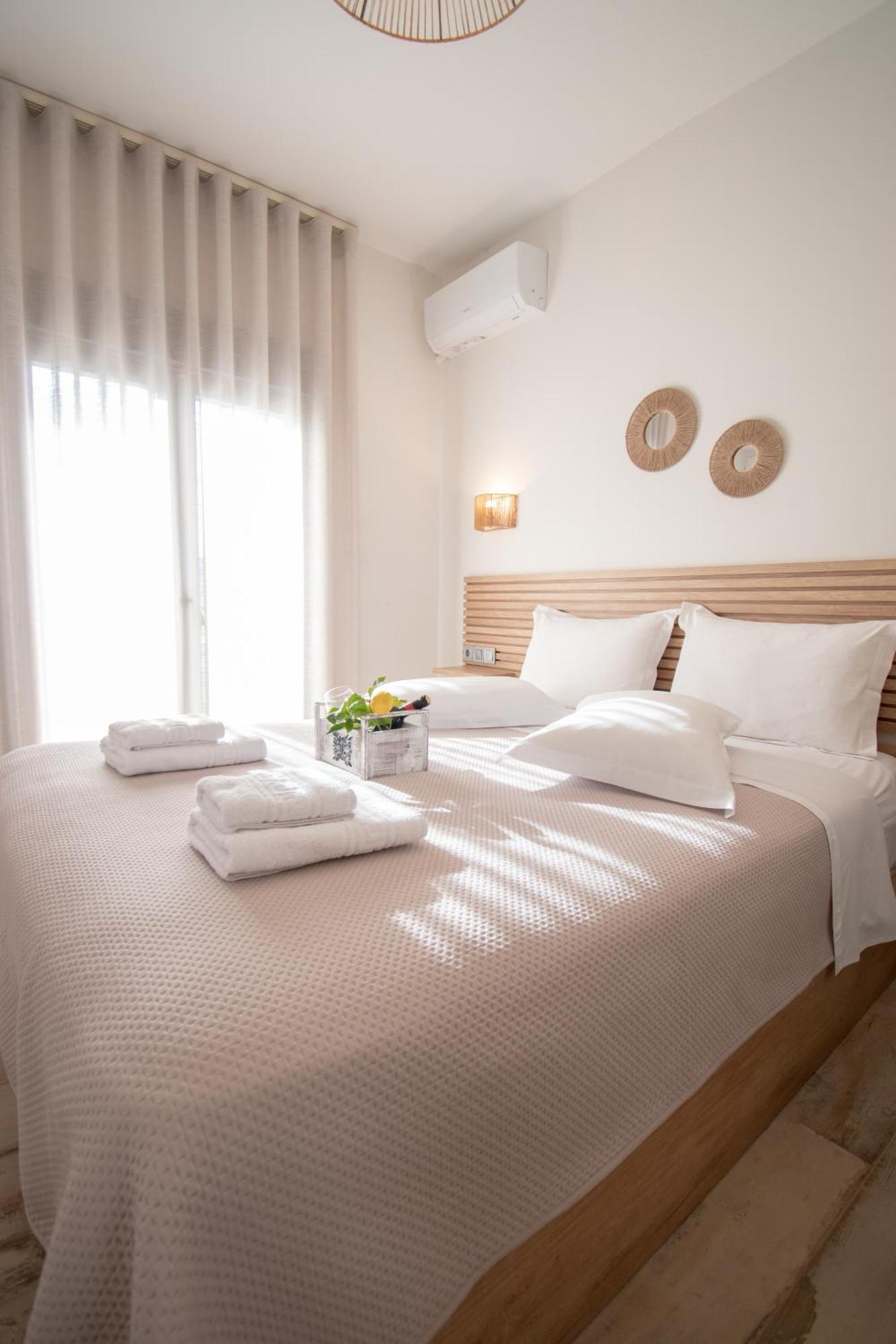 Magdalena Seaside Apartments Неа-Рода Екстер'єр фото